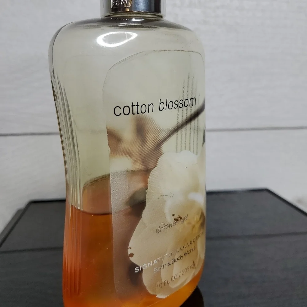 BATH & BODY | SHOWER GEL